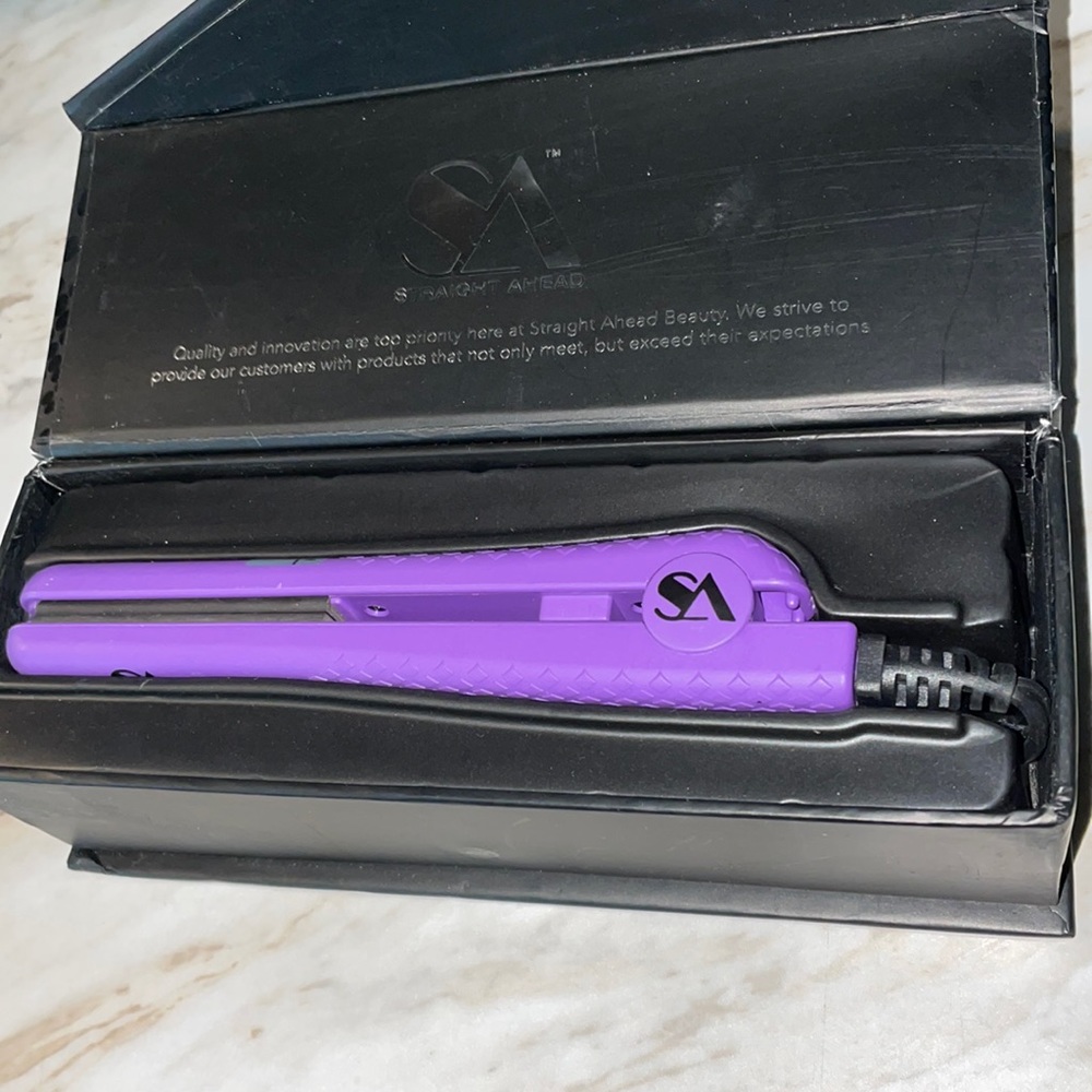 Straight Ahead Travel Size Ceramic Hair Straightener